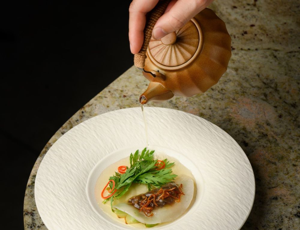 refined-techniques-perfectly-compliments-plant-based-ingredients-rice-dumpling-cake