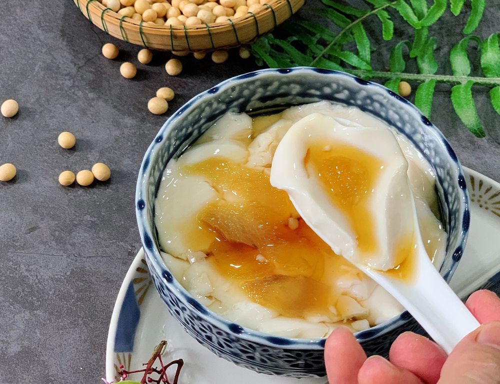 every-region-in-vietnam-calls-tofu-pudding-by-a-different-name-jasmine-tofu-pudding