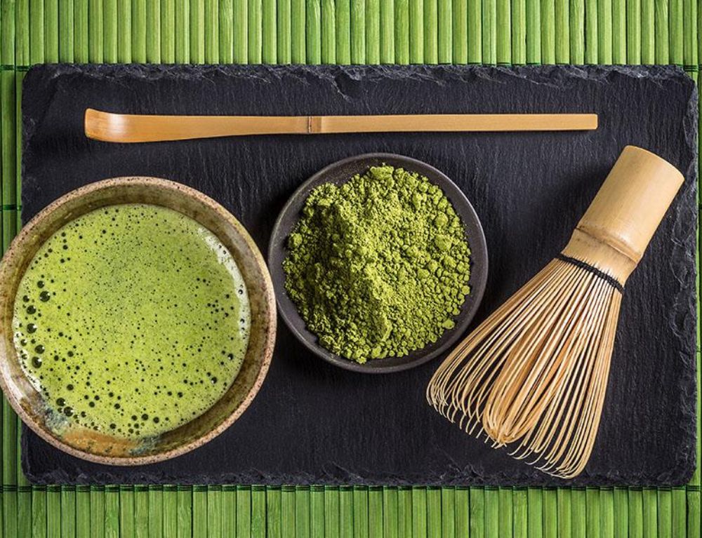caffeine-in-matcha-is-good-at-awakening matcha-latte